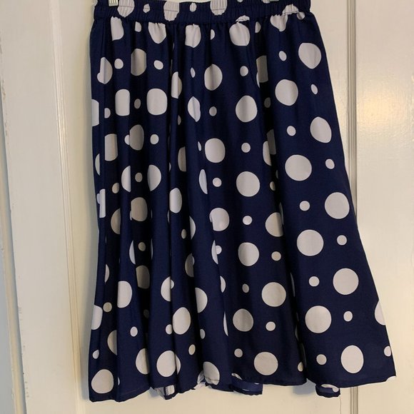 Navy Blue Skirt - Picture 1 of 2